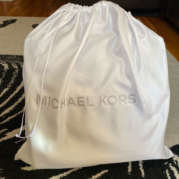 Michael Kors Tote - Picture 2 of 6